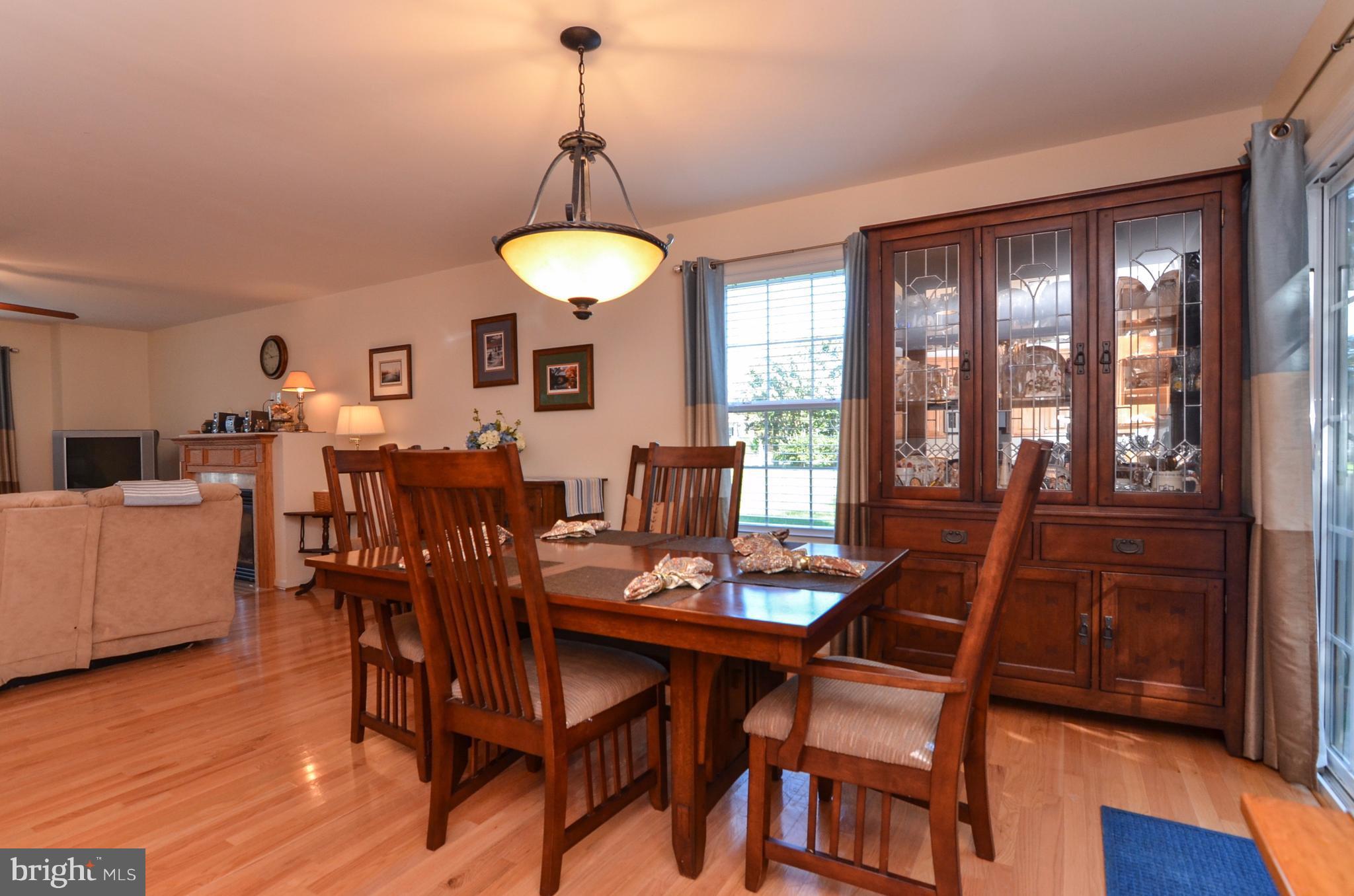 303 Blackwell Road Colonial Beach, VA 22443 - Photo 5 of 27 Dining Room
