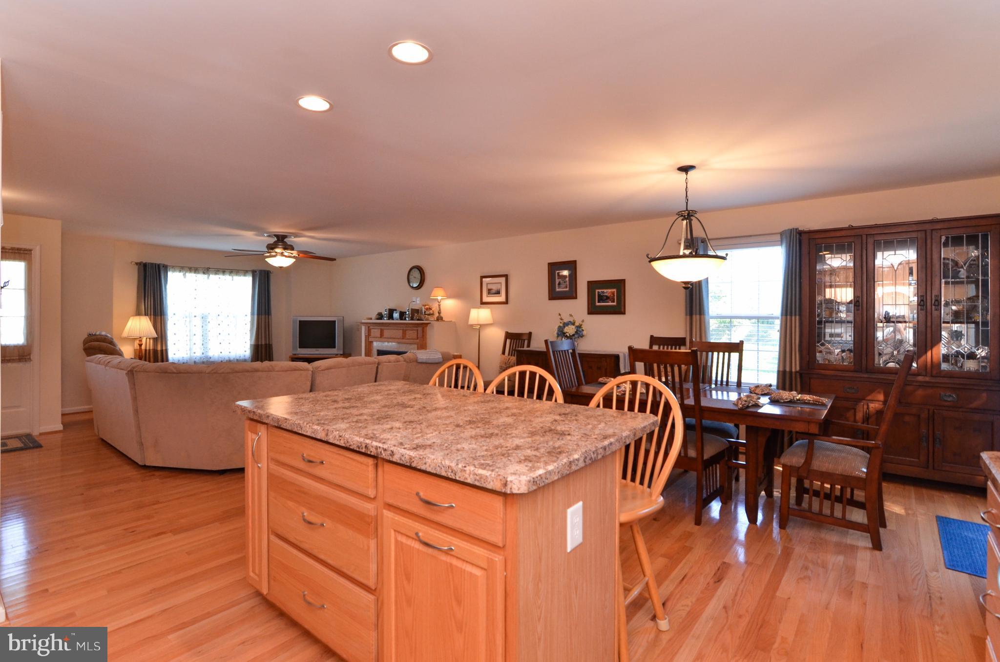 303 Blackwell Road Colonial Beach, VA 22443 - Photo 6 of 27 Breakfast Bar / Kitchen Island