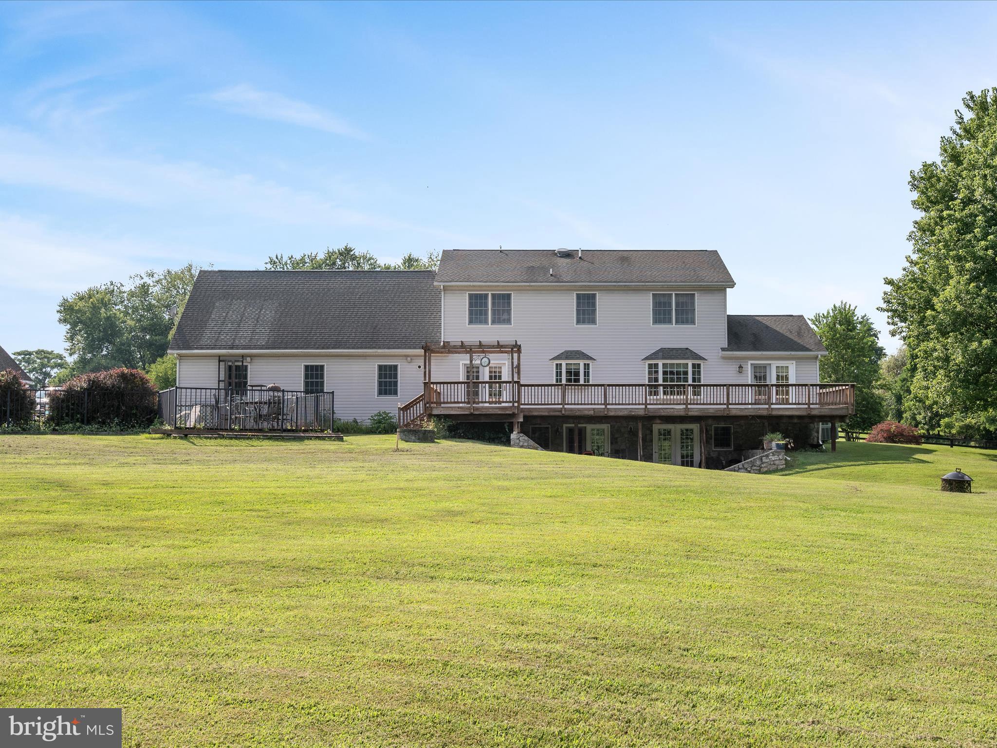 17212 Simmons Road Purcellville, VA 20132 - Photo 5 of 70 Back Exterior