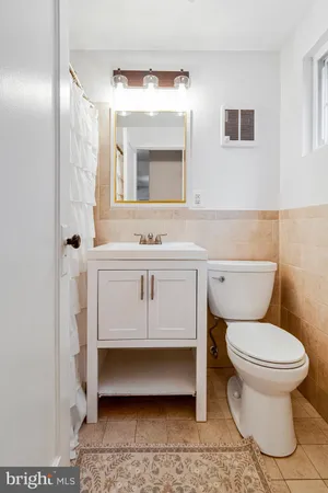 $2,595 | 1760 Preston Road, Unit 1760, Alexandria, VA 22302