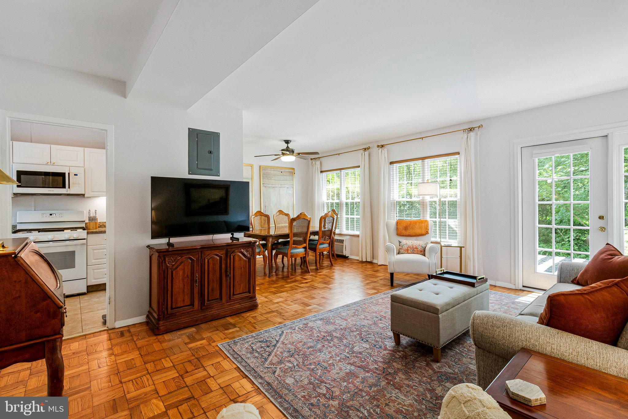 1760 Preston Road, Unit 1760 Alexandria, VA 22302 - Photo 4 of 25