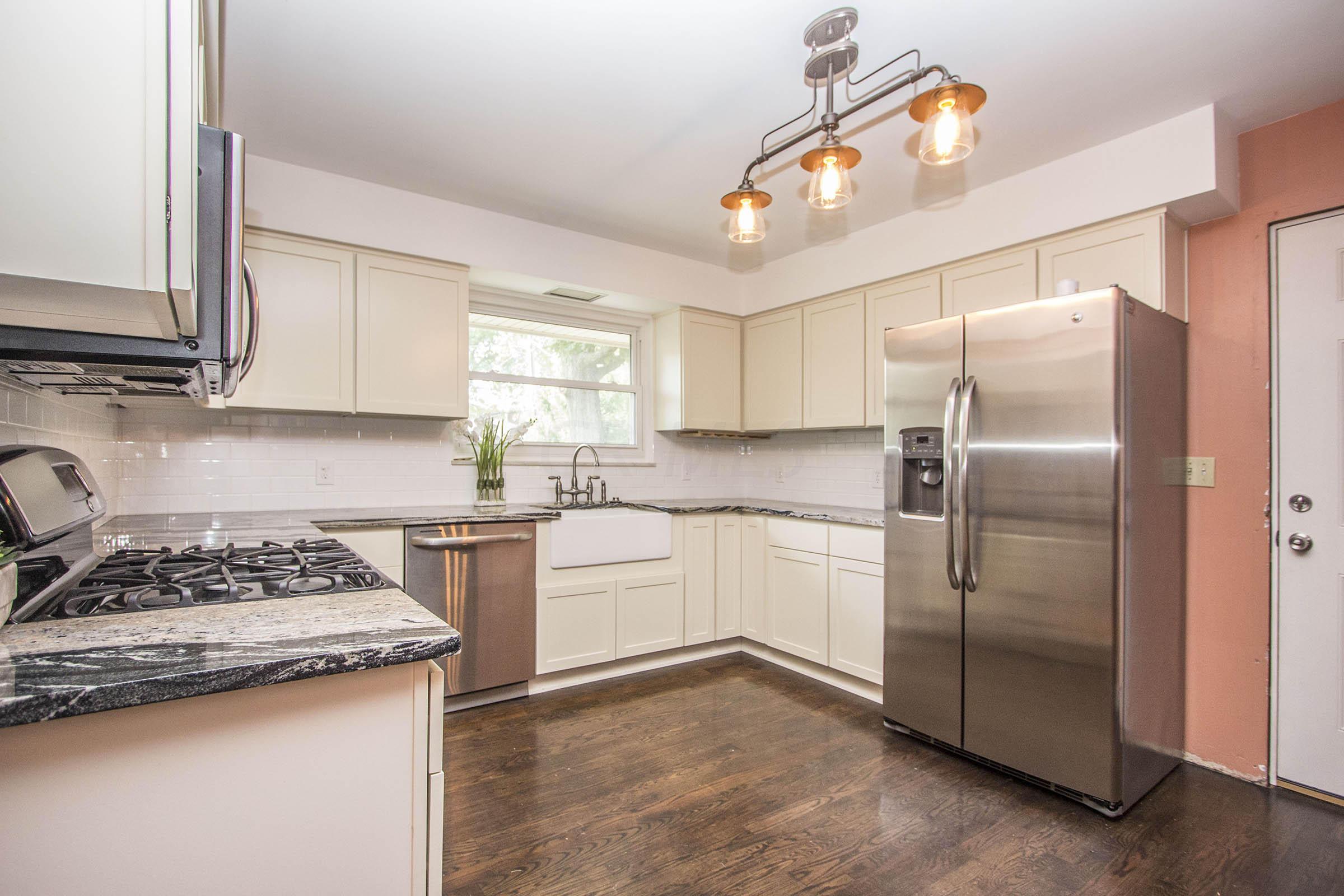 5305 Westbridge Road Columbus, OH 43231 - Photo 12 of 37 Gallery Image 12