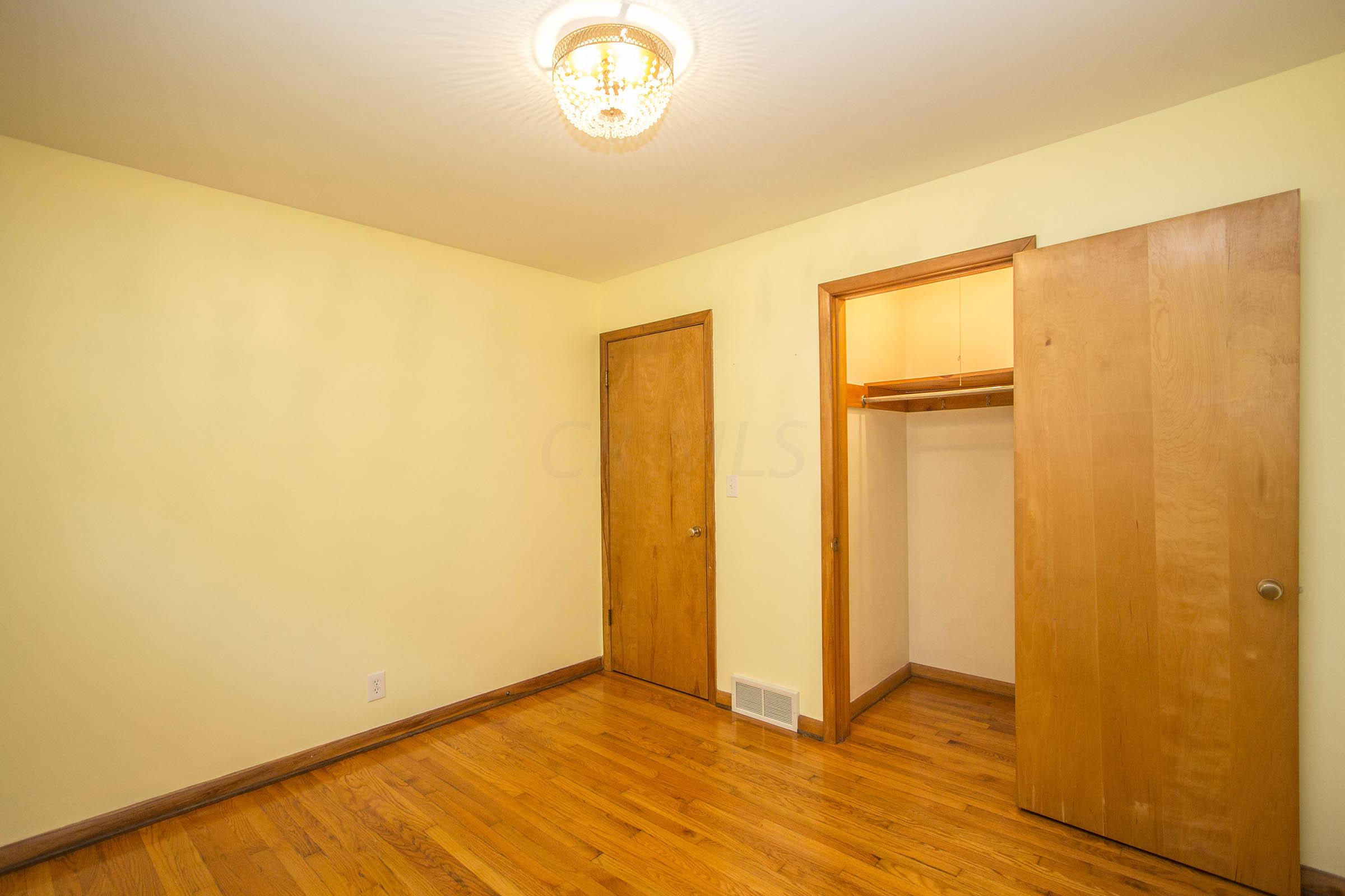 5305 Westbridge Road Columbus, OH 43231 - Photo 18 of 37 Gallery Image 18