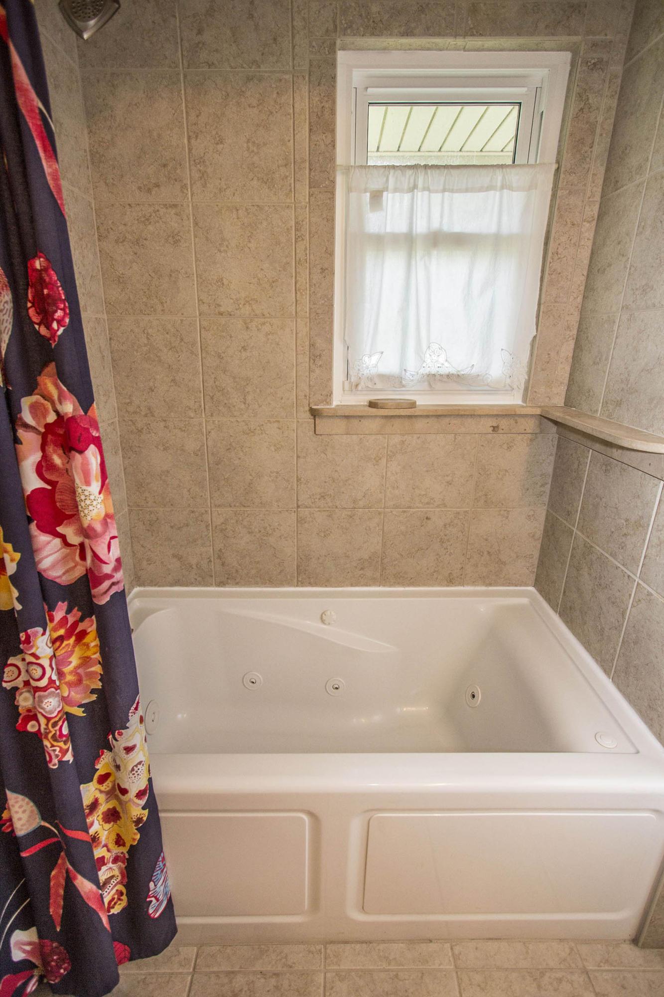 5305 Westbridge Road Columbus, OH 43231 - Photo 23 of 37 Gallery Image 23