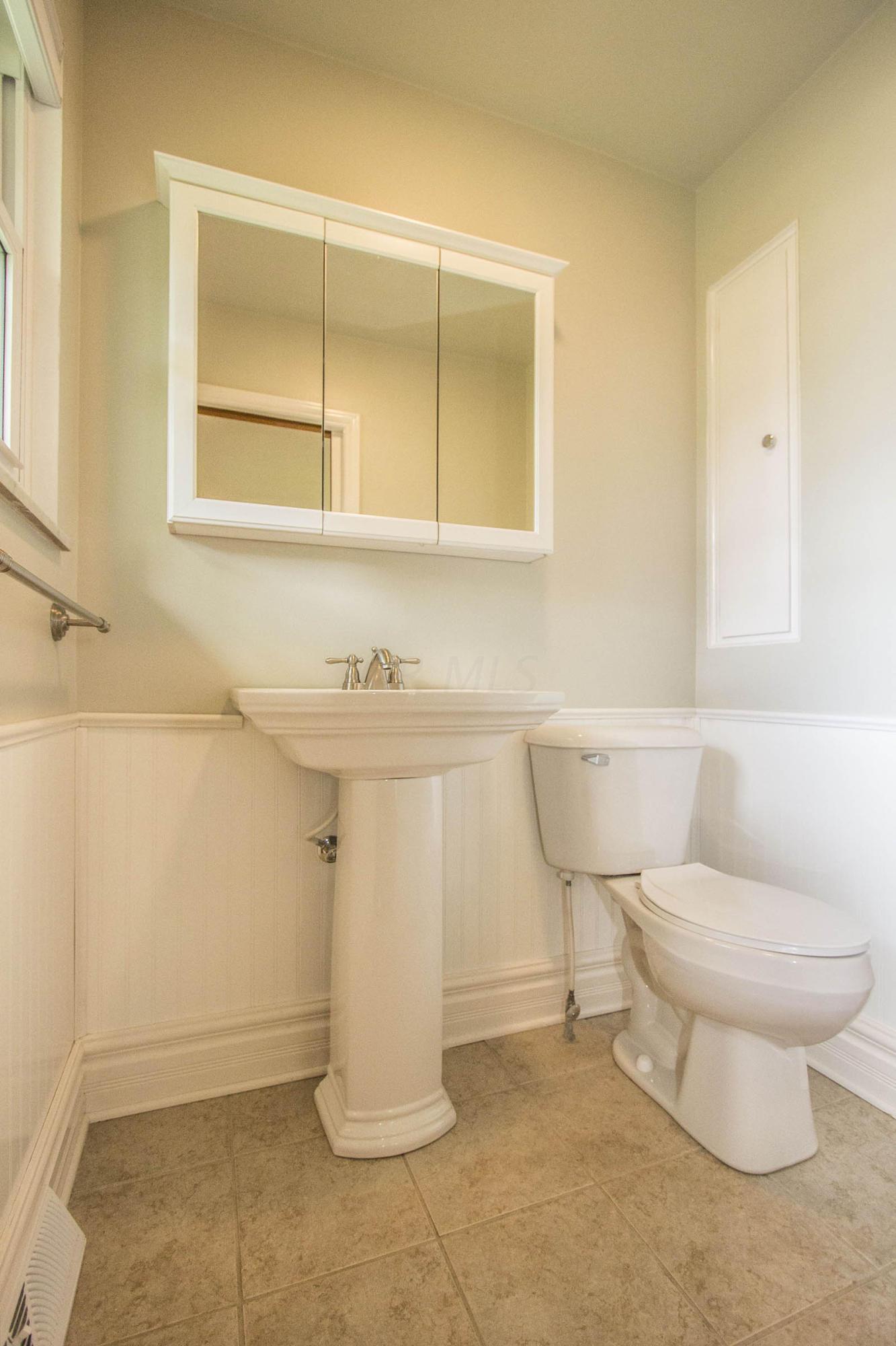 5305 Westbridge Road Columbus, OH 43231 - Photo 26 of 37 Gallery Image 26