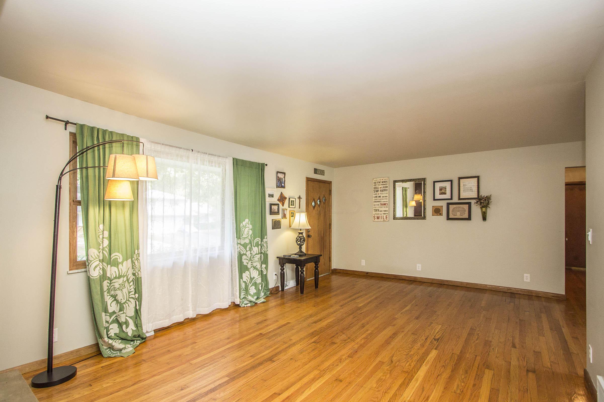 5305 Westbridge Road Columbus, OH 43231 - Photo 5 of 37 Gallery Image 5