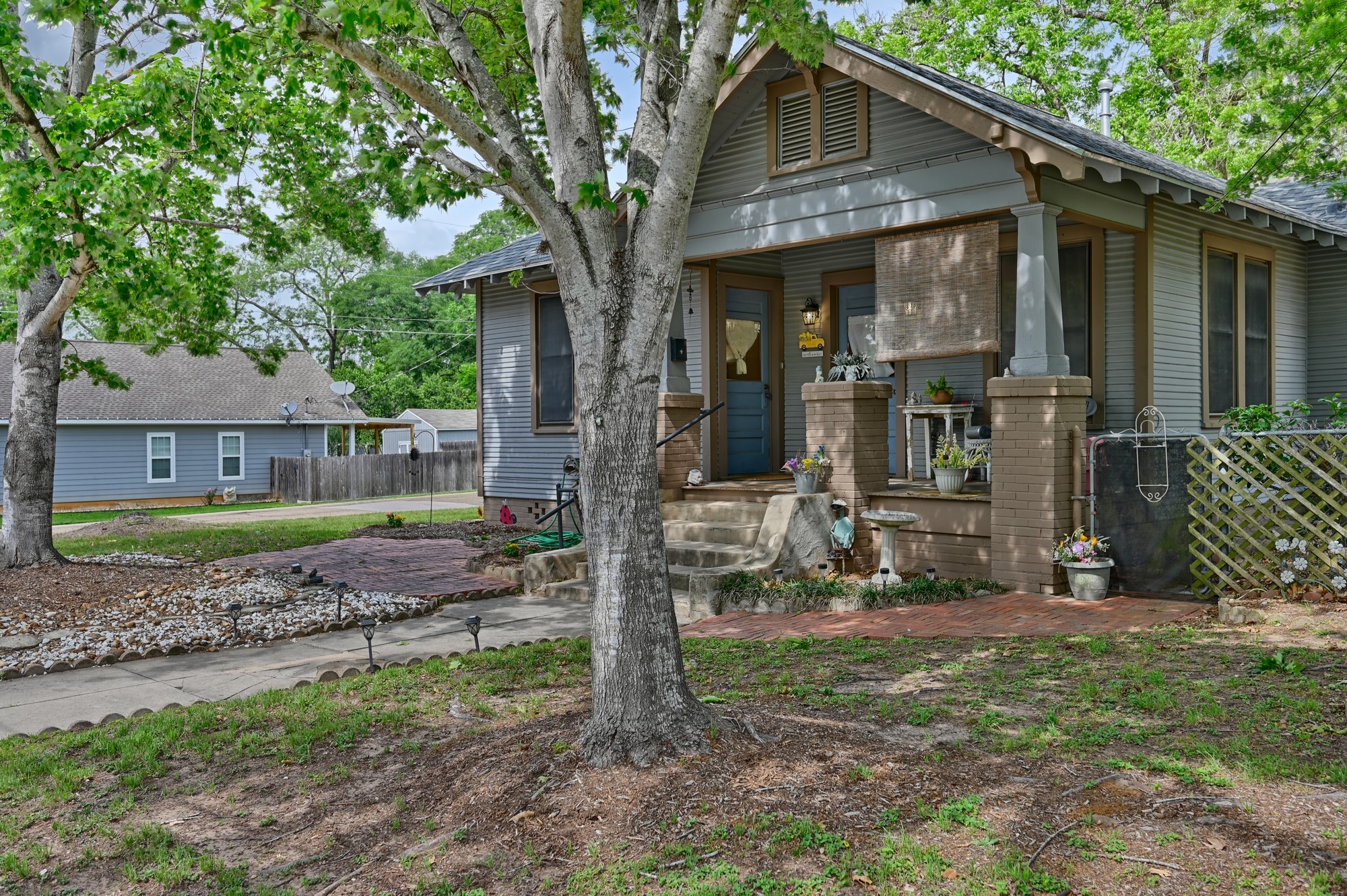 1501 South Austin Street Brenham, TX 77833 - Photo 36 of 36 a front view of a house with garden