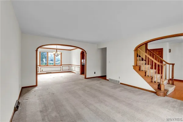 $724,900 | 379 Wood Acres Drive, Amherst, NY 14051