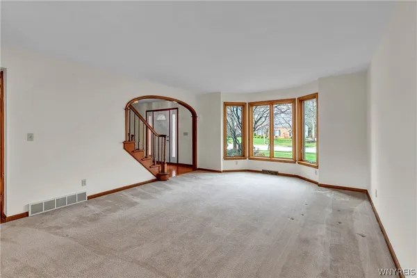 $724,900 | 379 Wood Acres Drive, Amherst, NY 14051