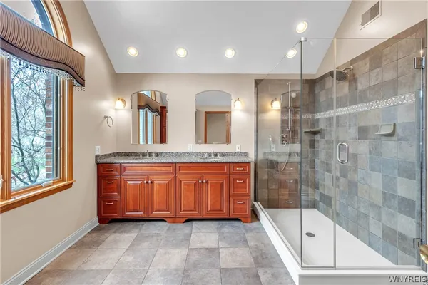 $724,900 | 379 Wood Acres Drive, Amherst, NY 14051