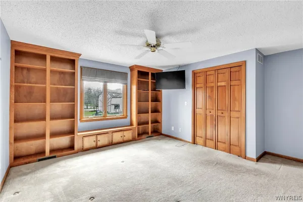 $724,900 | 379 Wood Acres Drive, Amherst, NY 14051