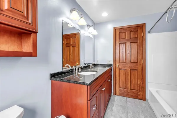 $724,900 | 379 Wood Acres Drive, Amherst, NY 14051