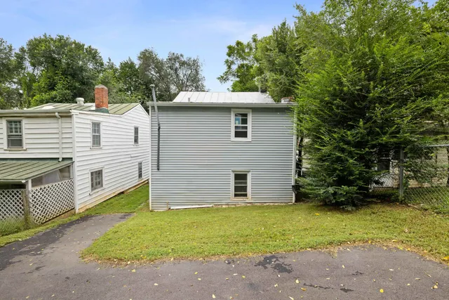 $75,000 | 629 Baptist Street, Staunton, VA 24401