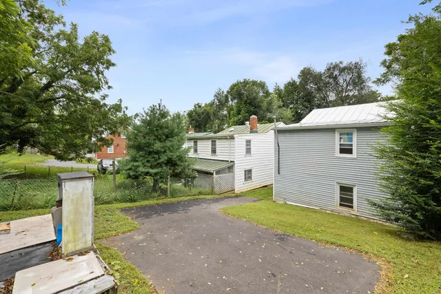 $75,000 | 629 Baptist Street, Staunton, VA 24401