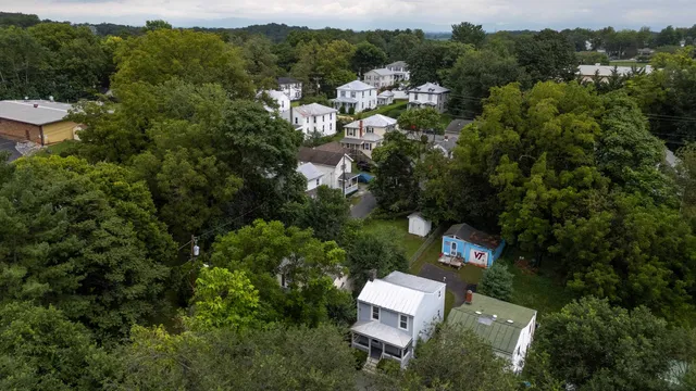 $75,000 | 629 Baptist Street, Staunton, VA 24401