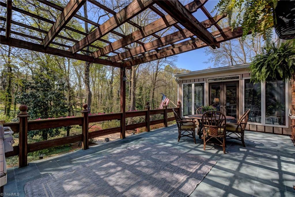 1211 Westminster Drive High Point, NC 27262 - Photo 23 of 44