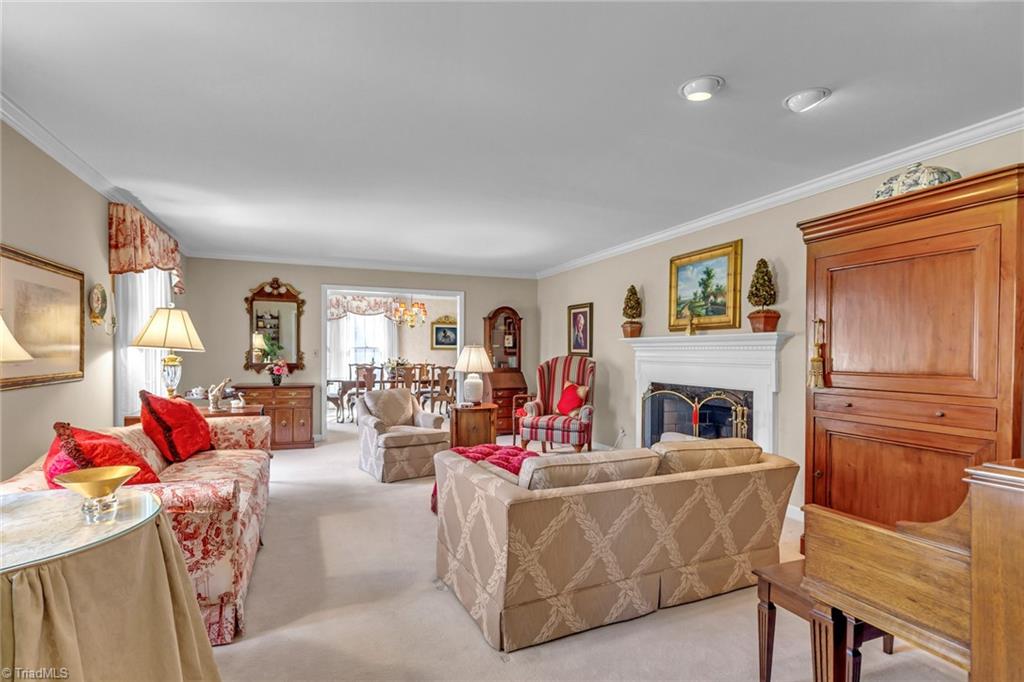 1211 Westminster Drive High Point, NC 27262 - Photo 5 of 44