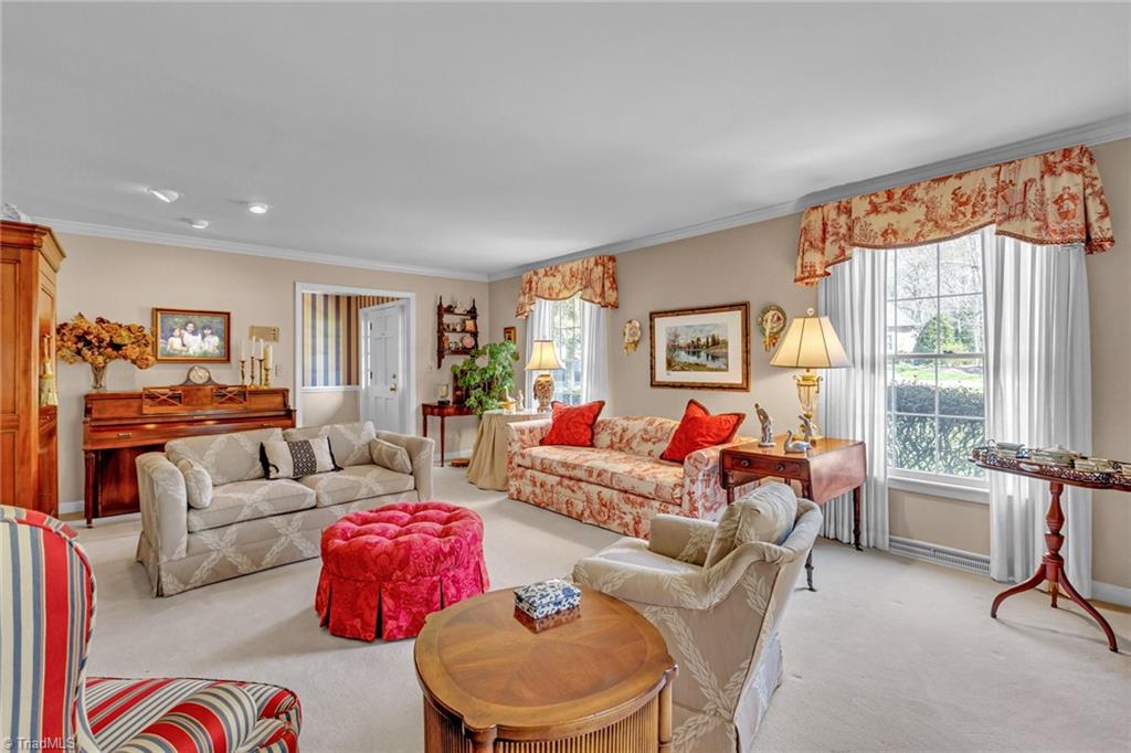 1211 Westminster Drive High Point, NC 27262 - Photo 7 of 44