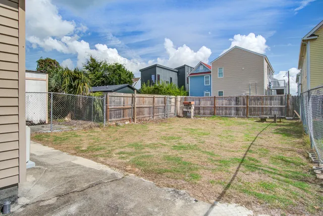 $2,395 | 198 Nassau Street, Charleston, SC 29403