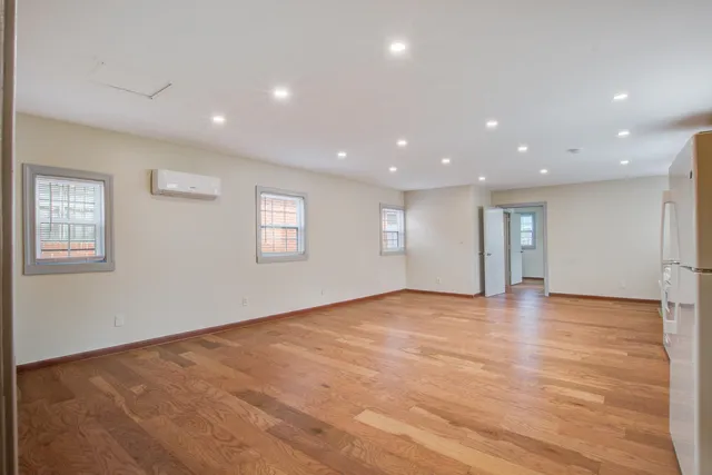 $2,395 | 198 Nassau Street, Charleston, SC 29403