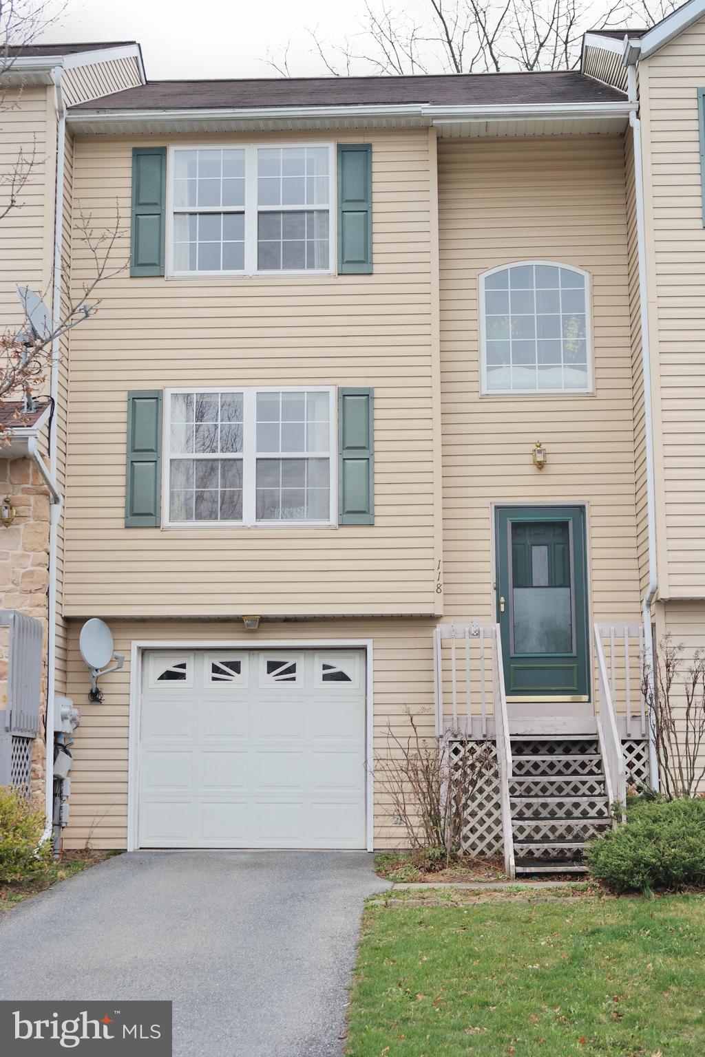 118 Riders Way Lebanon, PA 17042 - Photo 1 of 18 Gallery Image 1