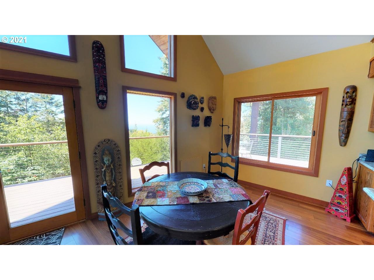 29068 North Grizzly Road Gold Beach, OR 97444 - Photo 9 of 32 Gallery Image 9