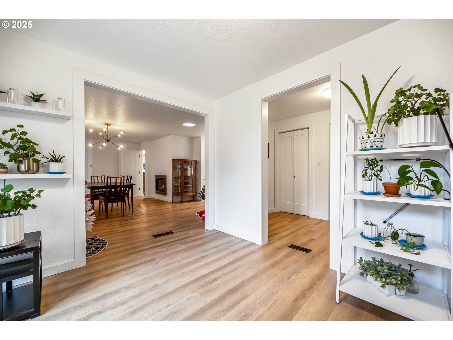 766 Blackfoot Avenue Eugene, OR 97404 - Photo 13 of 38