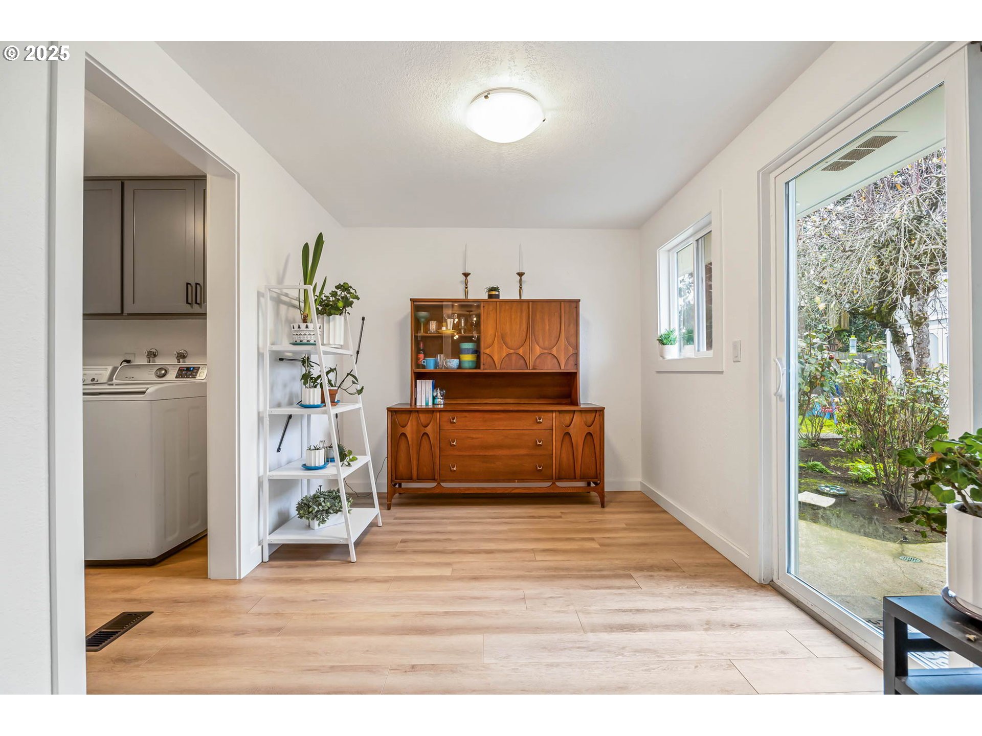 766 Blackfoot Avenue Eugene, OR 97404 - Photo 15 of 38