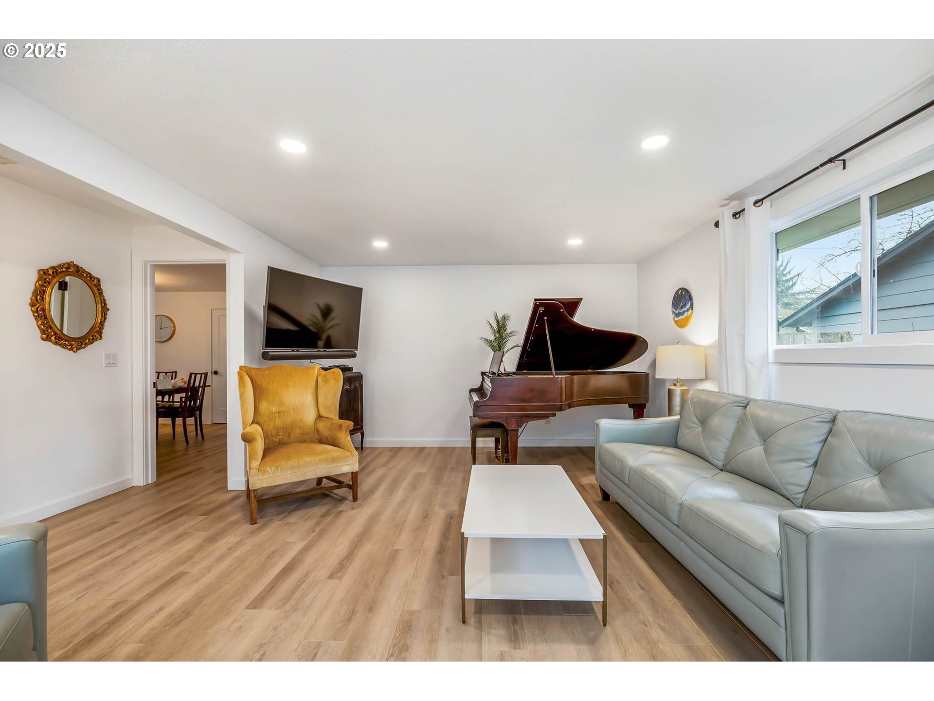 766 Blackfoot Avenue Eugene, OR 97404 - Photo 4 of 38