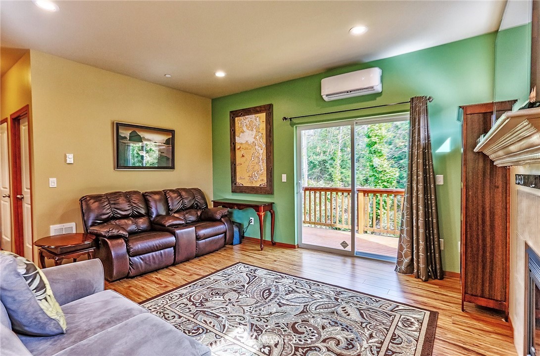 2512 Filbert Avenue Bremerton, WA 98310 - Photo 9 of 25 Gallery Image 9