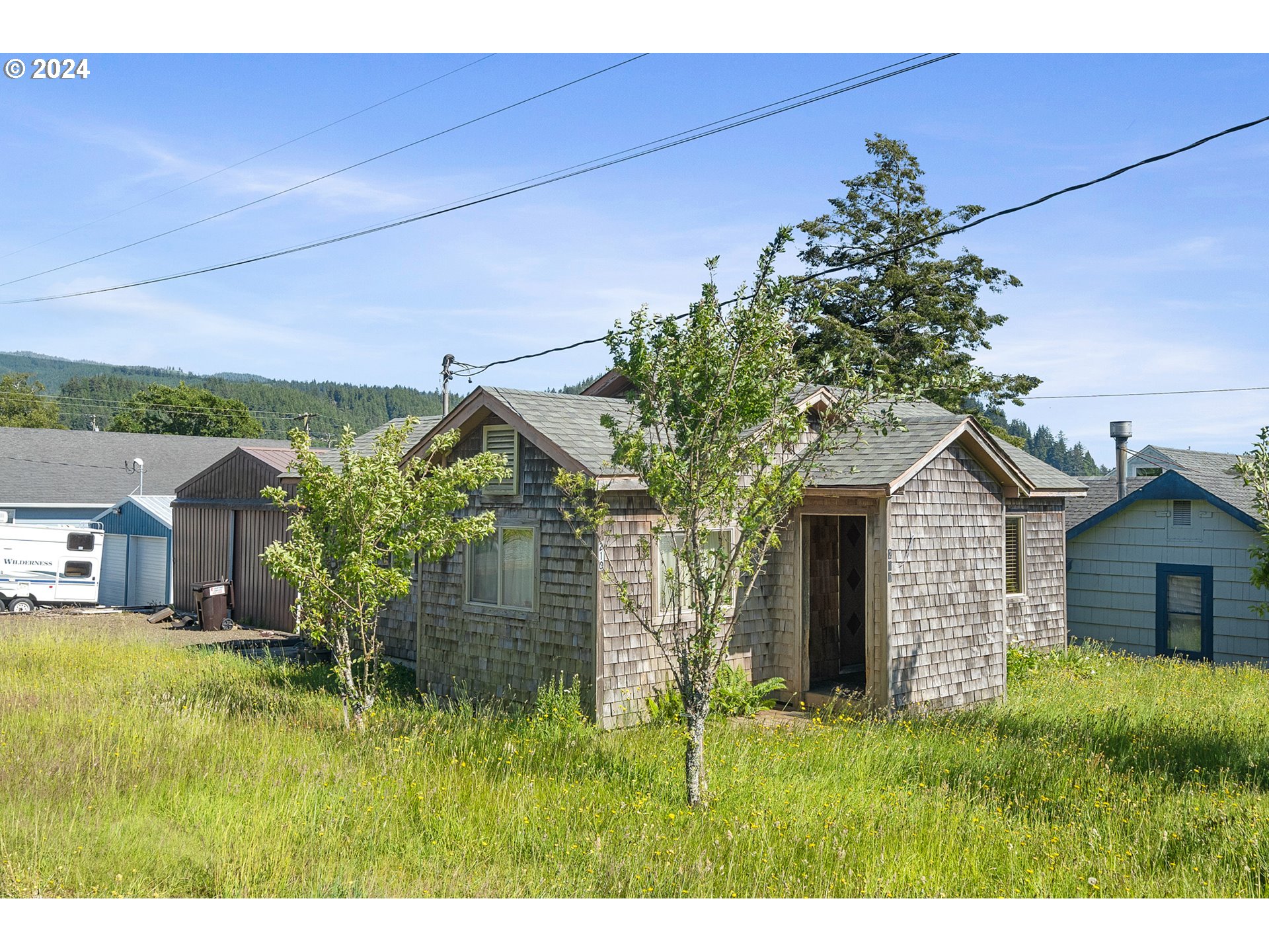 210 5th Street Garibaldi, OR 97118 - Photo 4 of 22 Gallery Image 4