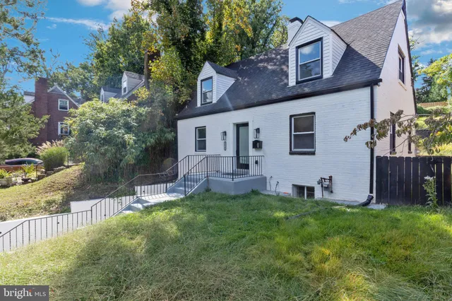 a house view with a garden space