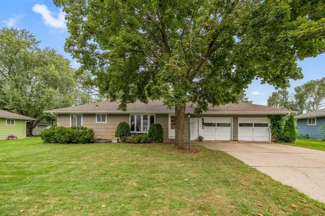 $305,000 | 3545 148th Street West, Rosemount, MN 55068