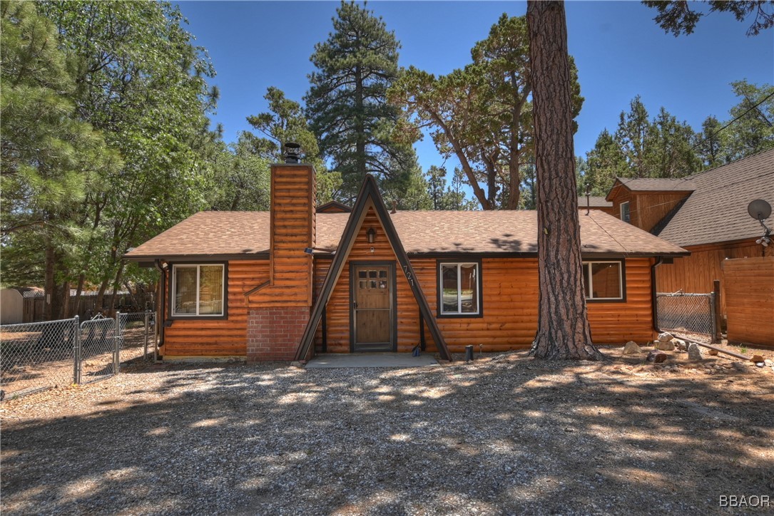 721 Riverside Avenue Sugarloaf, CA 92386 - Photo 1 of 41 Gallery Image 1
