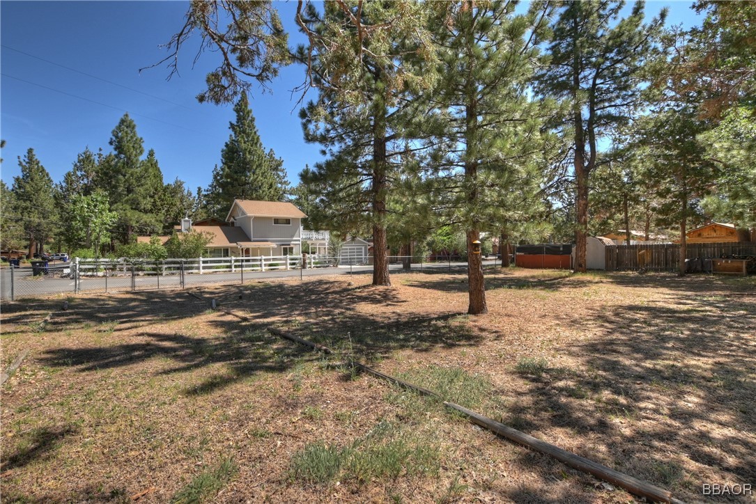 721 Riverside Avenue Sugarloaf, CA 92386 - Photo 35 of 41 Gallery Image 35