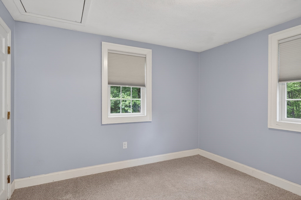 10 Virginia Road Tyngsborough, MA 01879 - Photo 28 of 38