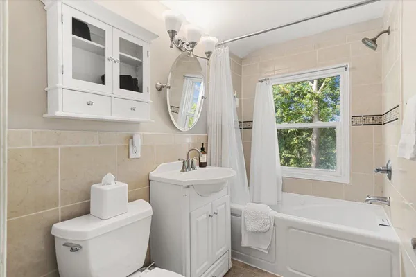 $409,000 | 332 Mill Street, Excelsior, MN 55331