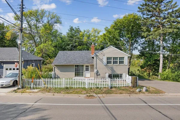 $409,000 | 332 Mill Street, Excelsior, MN 55331