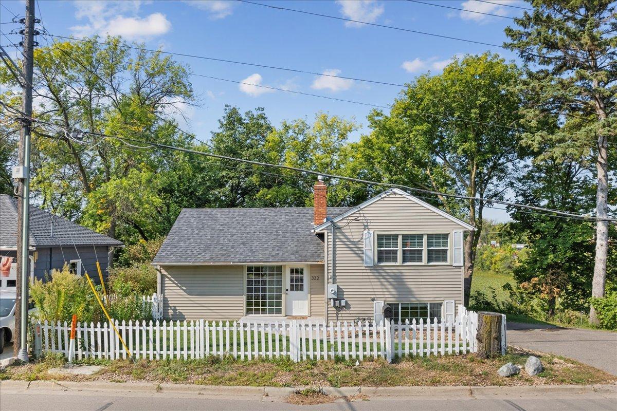 332 Mill Street Excelsior, MN 55331 - Photo 4 of 37