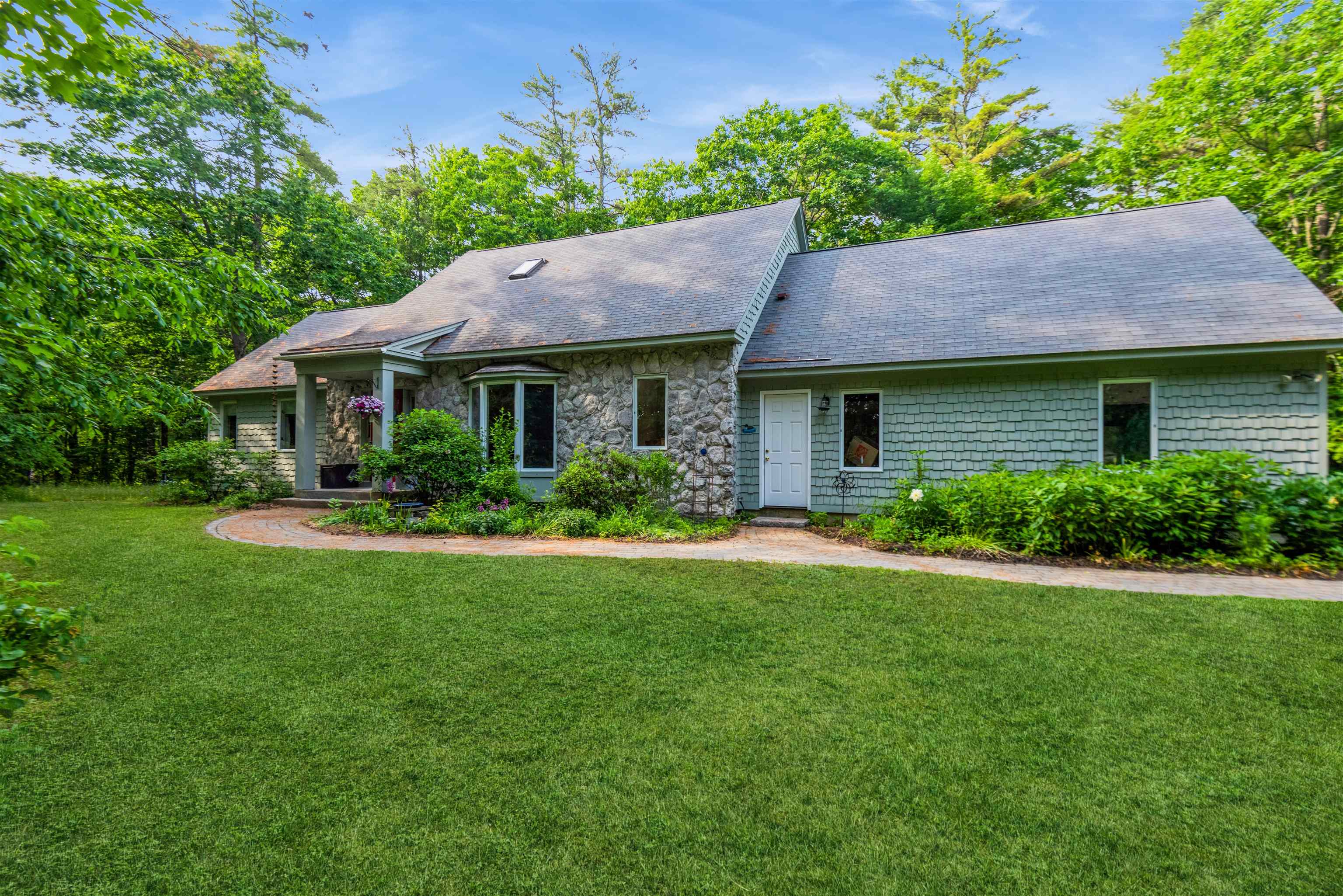 89 Winaukee Road Moultonborough, NH 03254 - Photo 1 of 40 Gallery Image 1