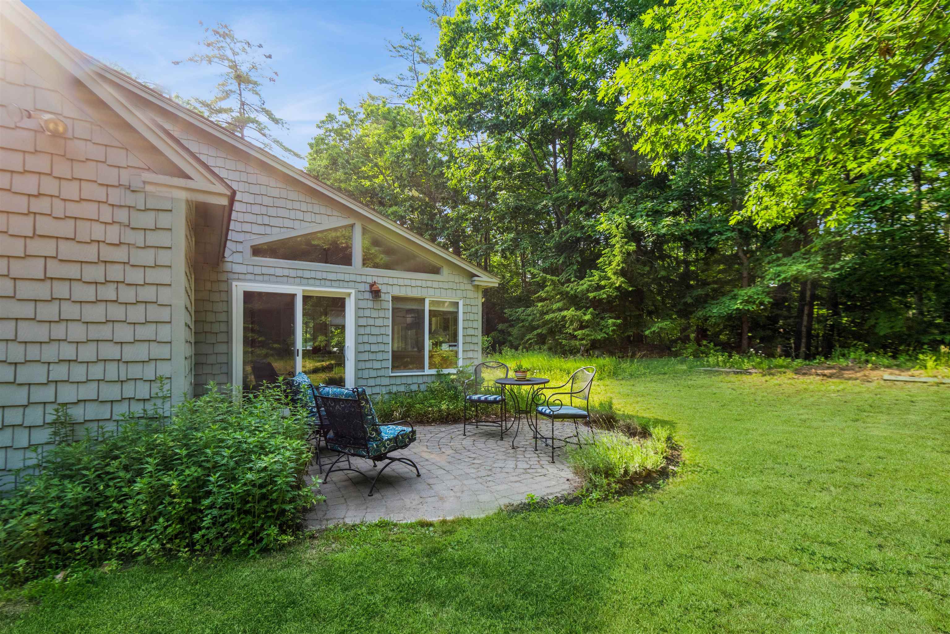 89 Winaukee Road Moultonborough, NH 03254 - Photo 4 of 40 Gallery Image 4