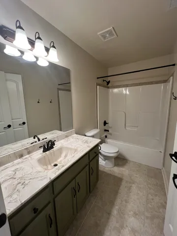 $1,900 | 1745 Apache Way, Clarksville, TN 37042