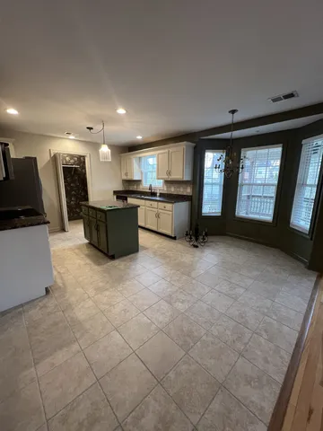 $1,900 | 1745 Apache Way, Clarksville, TN 37042