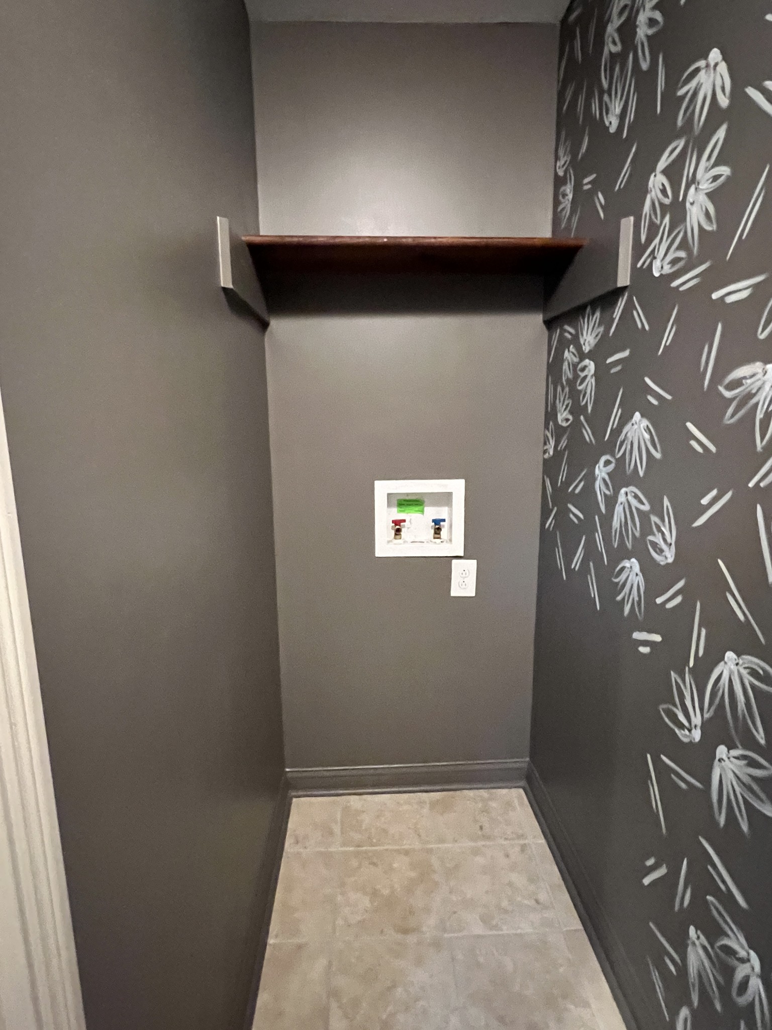 1745 Apache Way Clarksville, TN 37042 - Photo 9 of 28 a view of an empty room