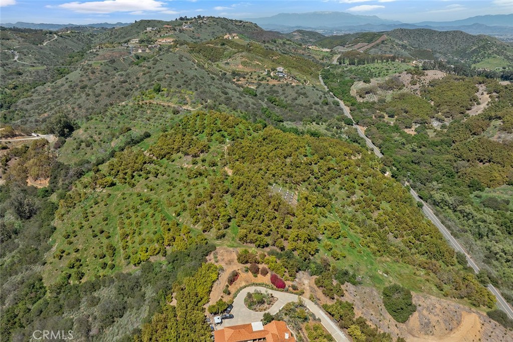 48825 Via Vaquero Temecula, CA 92590 - Photo 4 of 37