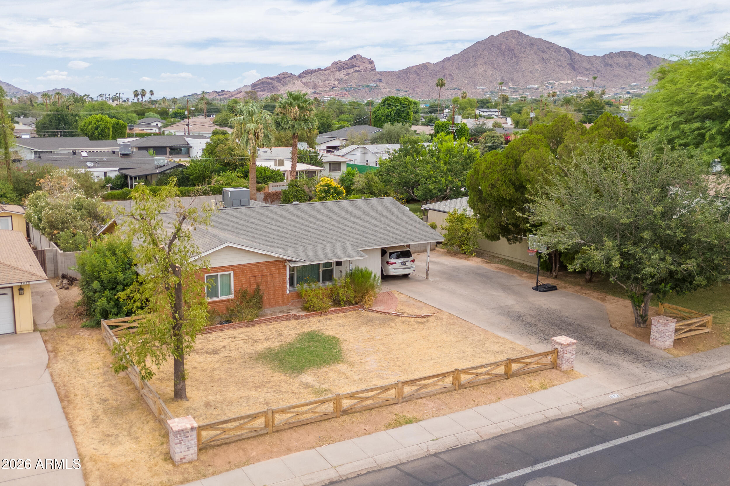 4102 East Osborn Road, Unit 588 Phoenix, AZ 85018 - Photo 3 of 9 Front to Camelback