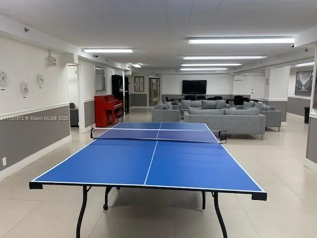 $3,300 | 100 Lincoln Road, Unit 1509, Miami Beach, FL 33139