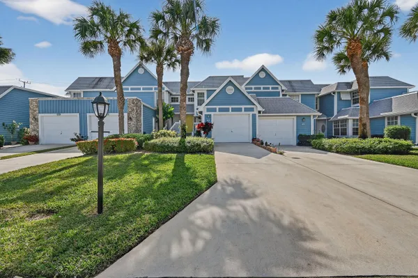 $519,000 | 818 Ocean Dunes Circle, Jupiter, FL 33477