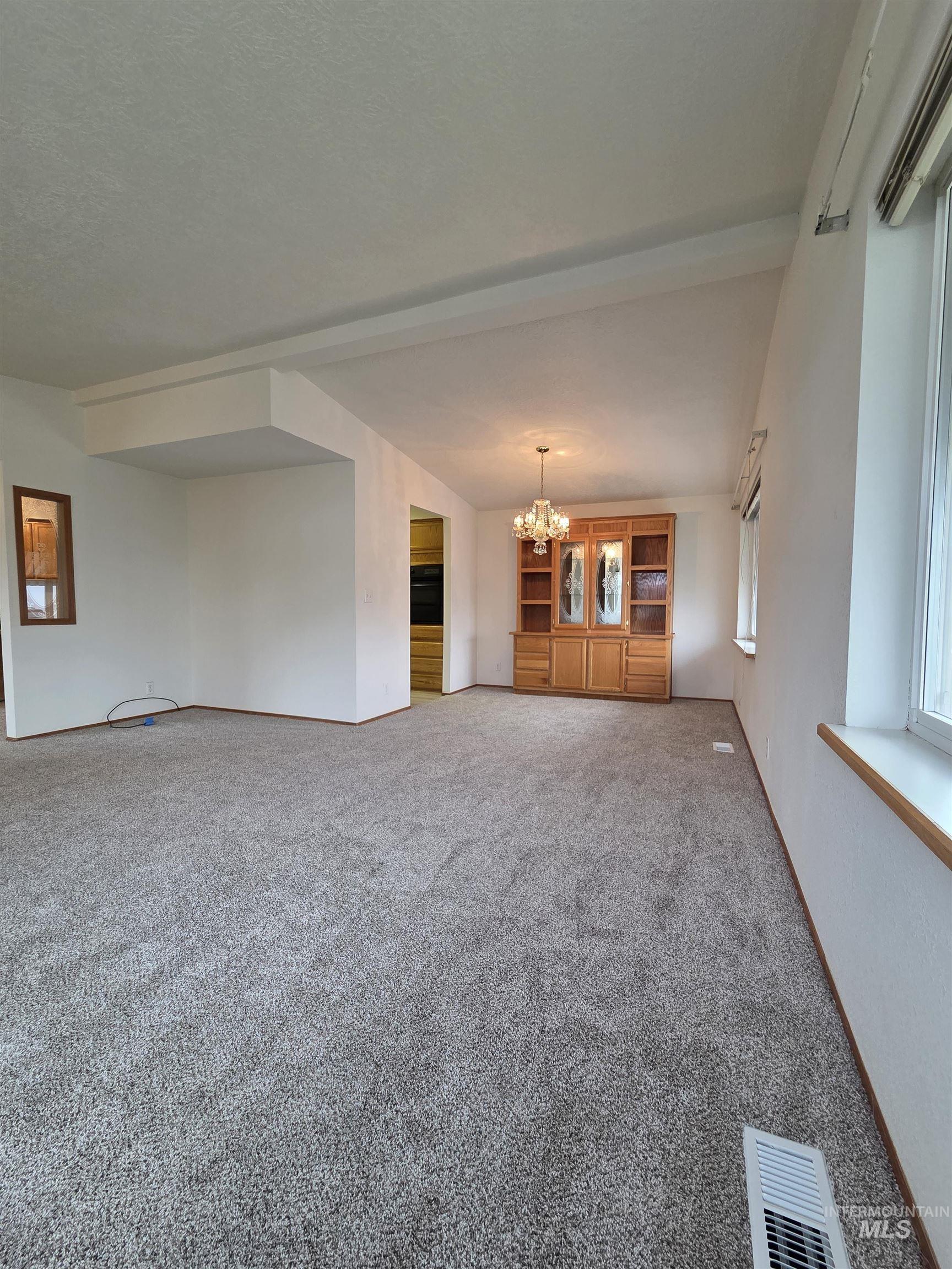 2115 6th Avenue, Unit 7 Clarkston, WA 99403 - Photo 5 of 32