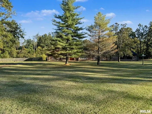$275,000 | 508 East Forest Drive, Herrin, IL 62948
